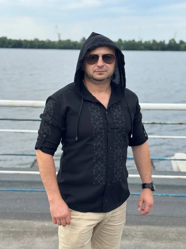 сублимационные футолки: Летння рубашка с капюшоном